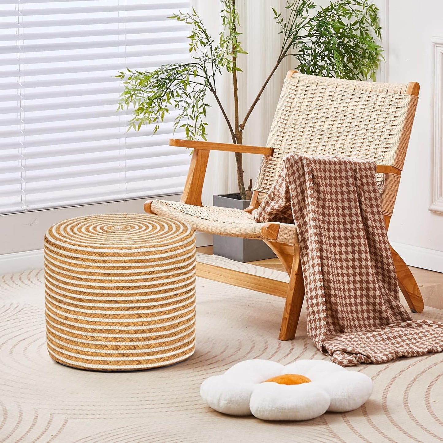 Cplxroc Ottoman Poof, Natural Seagrass Poufs, Hand Weave Round Footstool, Pouffe Accent Chair, Home Decorative Seat, Boho Deco Floor Chair for Living Room, Bedroom (18inch 68LI)