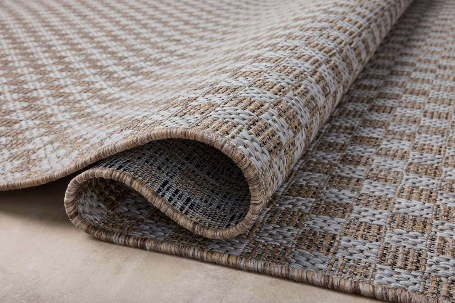 Loloi Amber Lewis Topanga Collection TOP-02 Natural/Silver 3'-11" x 5'-11" Indoor/Outdoor Accent Rug