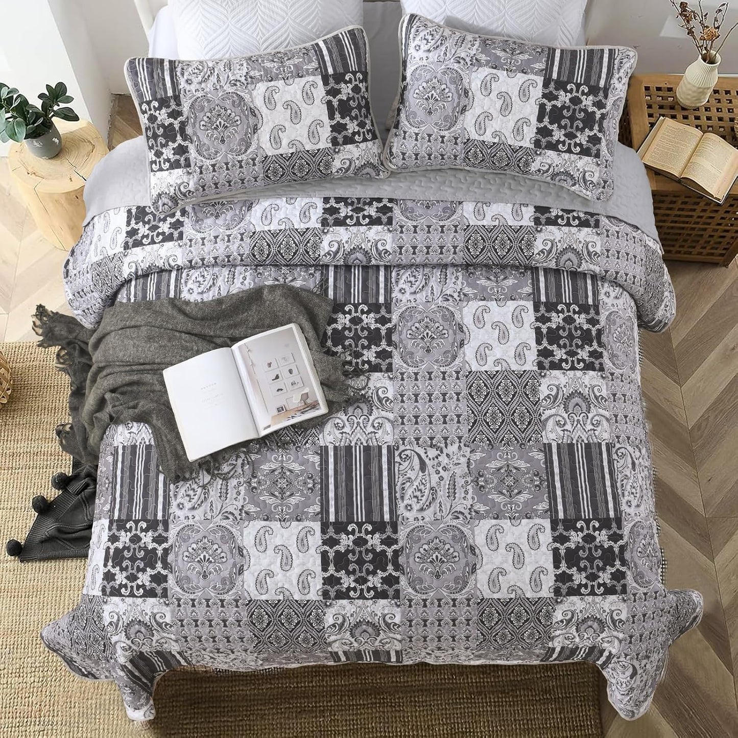 WONGS BEDDING Grey Quilt Set Queen Size, Patchwork Plaid Bedspread Bedding Sets Soft Microfiber Boho Quilts for Queen Bed 3 Pieces Coverlet Set for All Season (96"x90")