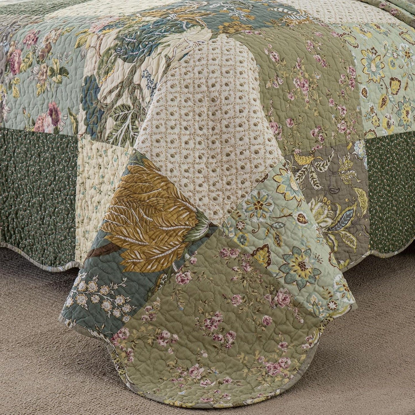 YAYIDAY Quilt King Size Patchwork Bedspread Set - 100% Cotton Reversible Breathable Floral Quilted Quilt with Pillow Shams Fit All Season
