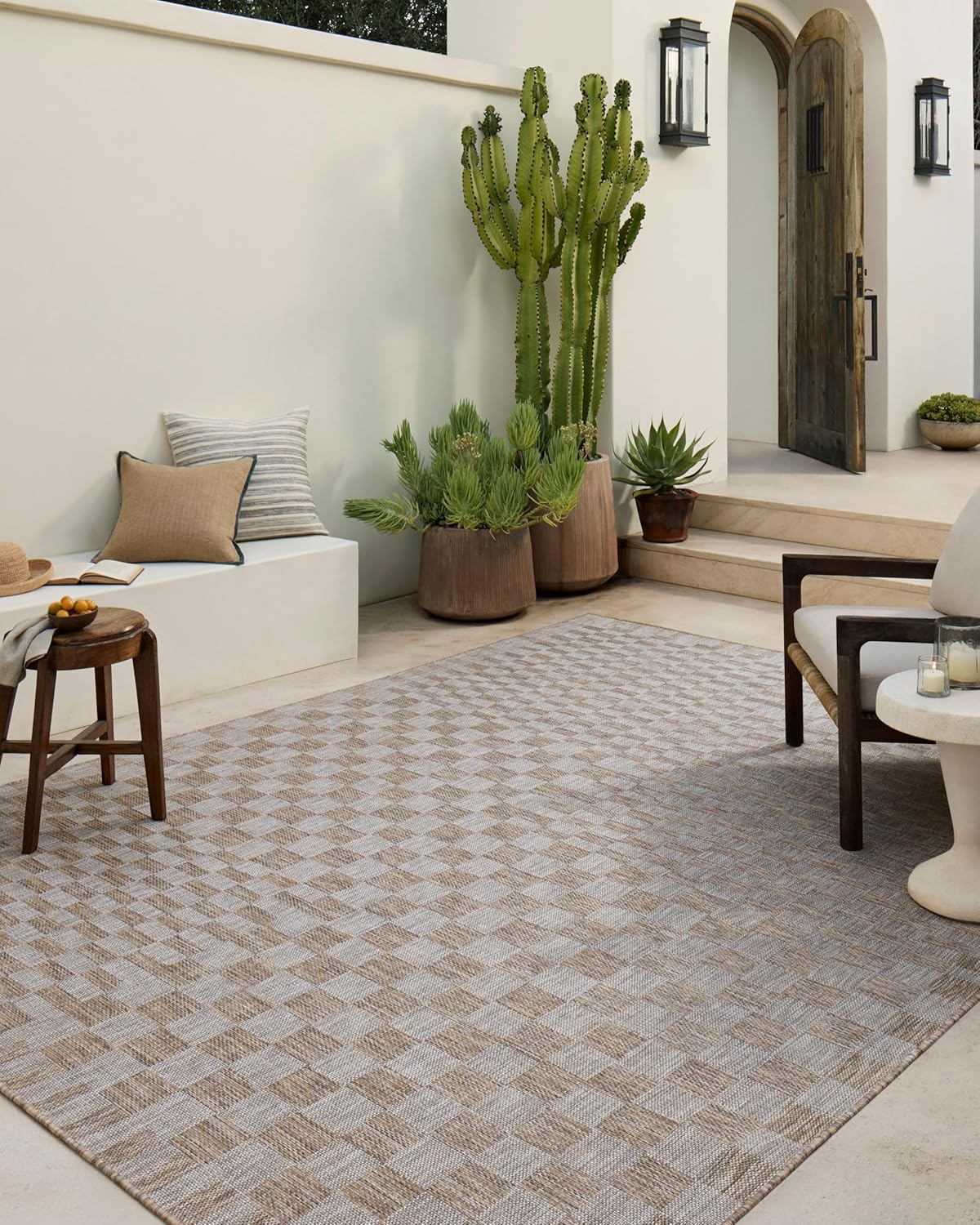 Loloi Amber Lewis Topanga Collection TOP-03 Natural/Dove 3'-11" x 5'-11" Indoor/Outdoor Accent Rug