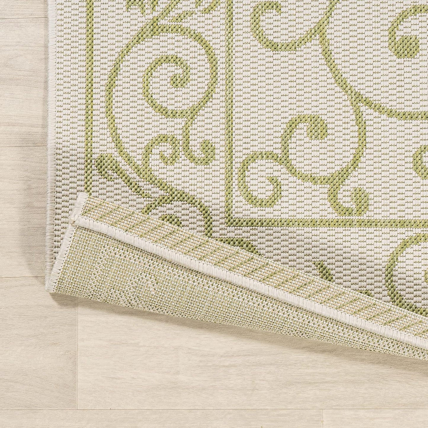 JONATHAN Y Vintage Filigree Indoor Outdoor Round Area Rug 5 Ft Cream/Green, Charleston Textured Weave for Backyard, Patio, Porch, Easy-Cleaning, High Traffic, Pet-Friendly, Non-Shedding (SMB106I-5R)